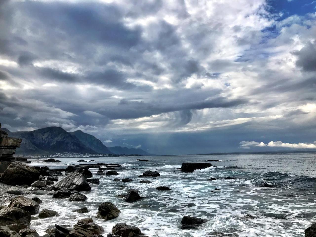 6 Stemmet Lodge Hermanus Eksteriør billede